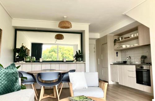 Hermanus City-Centre Apartment | The Wild Oak