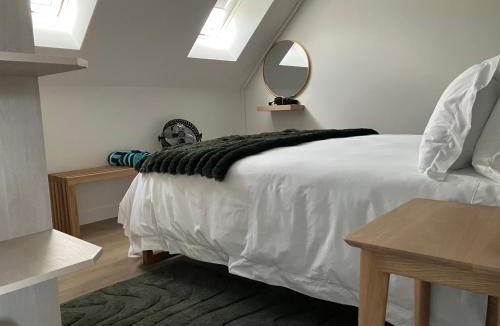 Hermanus City-Centre Apartment | The Wild Oak
