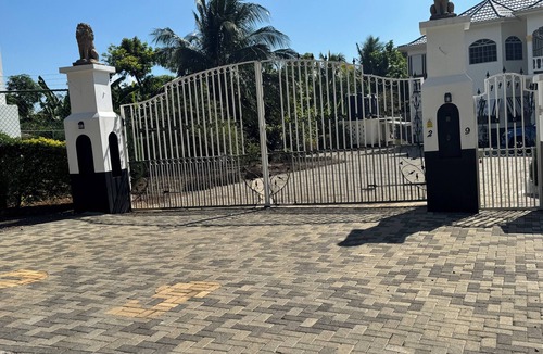 Porus House | Thebreeze22