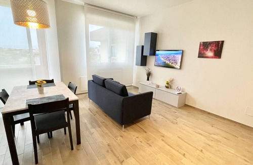 Prato Apartment | This apartment is located in Prato, in a strategic area just a few meters from the Pecci Museum of Contemporary Art and 15 km from Florence. It is situated in front of the Prato Courthouse, near the central train station and the Prato Est highway exit.Id