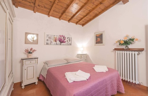 Scarperia House | This modern and spacious vacation villa with large garden and private pool is located in the residen