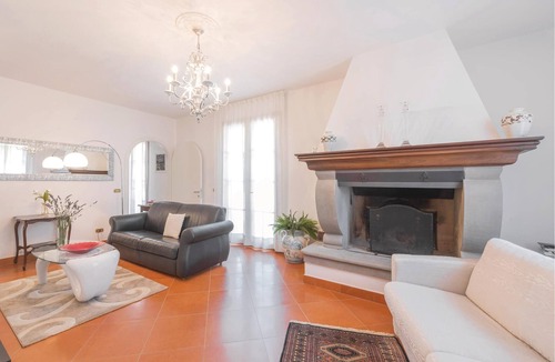 Scarperia House | This modern and spacious vacation villa with large garden and private pool is located in the residen
