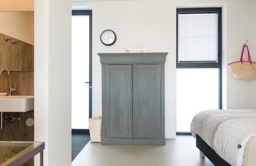 Alkmaar Apartment | This vacation home in Alkmaar offers comfort combined with a beautiful panoramic view.