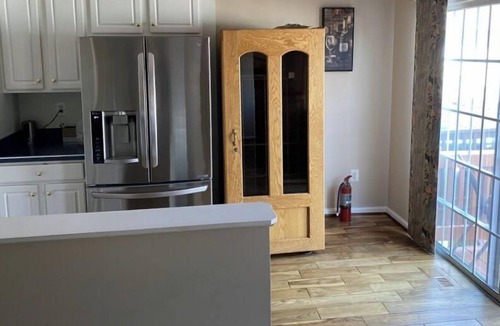 Laurel House | Three Bedrooms Townhouse Laurel