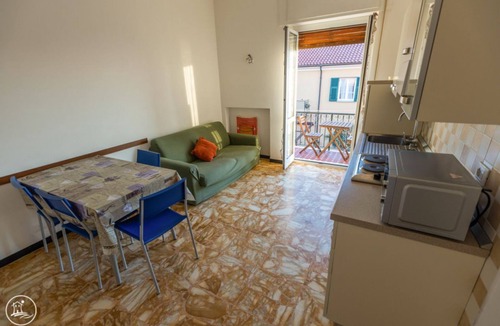 Finale Ligure Apartment | Three-room apartment with Balcony