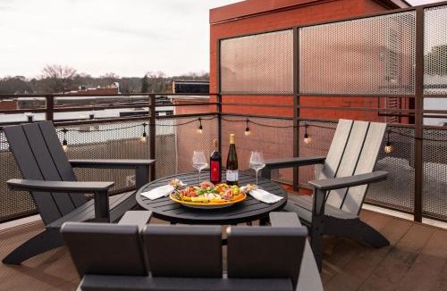 Jonesville Apartment | Three Trails Downtown Elkin