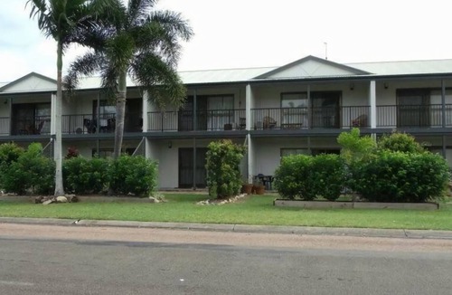 Wongaling Beach House | Timana 1 Townhouse Across from the Beach