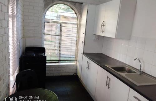 Greater Johannesburg Metropolitan Area Apartment | Titas Cozy cottage