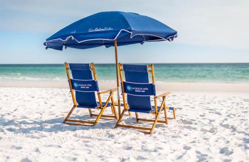 Delos House | Toes In The Sand-ON GULF-FRANGISTA BEACH