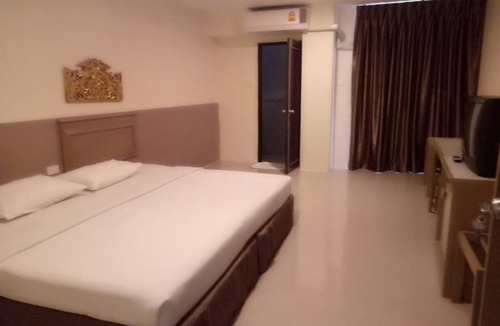Rong Muang Hotel | Tongpoon Hotel