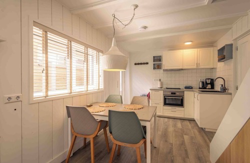 Egmond aan Zee Apartment | Top location! Next to the lighthouse, beach 50m SAND