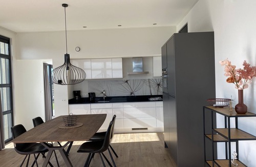 Enkhuizen House | Top-modernes Chalet Möwennest mit Großem Garten am Ijsselmeer