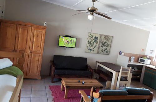 Gansbaai Cabin | Tourist Lodge Gansbaai