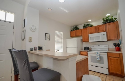 Venetian Bay Villages Apartment | Towhouse, Near Disney Universal and outlets in family condominium