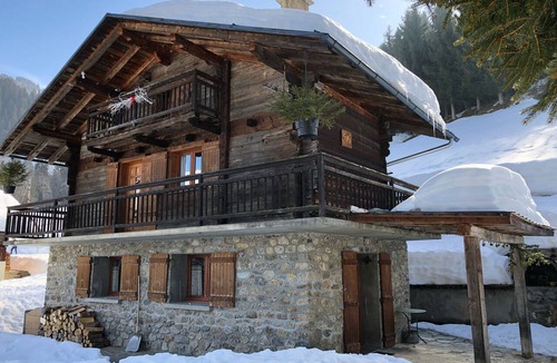 Hauteluce Ski Chalet | Traditional chalet, sleeps 5 - Hauteluce, Savoie.