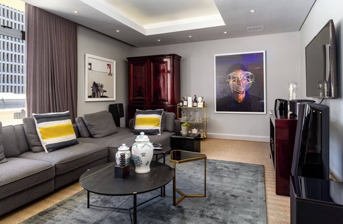 Cape Town City Centre Apartment | Tranquil 3-bedroom apartment with AC in Cape Town