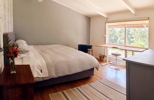 Termeil House | Tranquil farmhouse with sea view, dog friendly