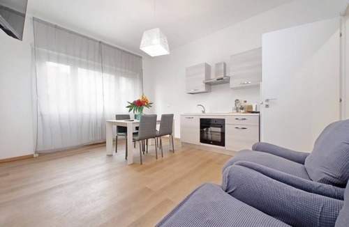 Gianicolense Apartment | Trastevere 3 by Flatinrome