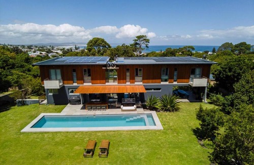 Fernkloof Villa | Treestone Villa | Hermanus | Pool | Mountain views