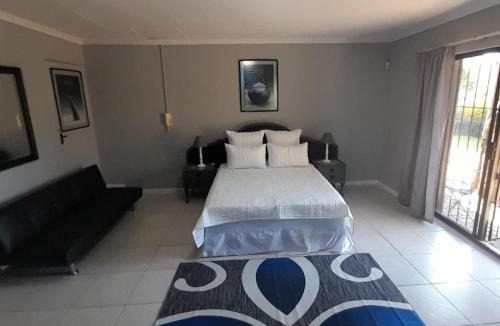 Weltevredenpark House | Trinity and Bennett Enterprises 40 Sycamore