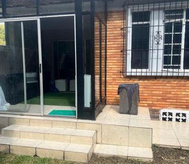 Bezuidenhout Valley House | Triple T Guest house