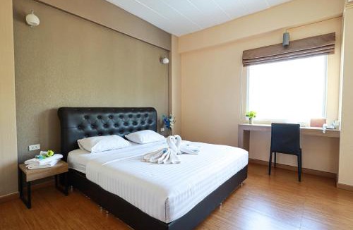 Lat Sawai Hotel | Triple Trees Hotel