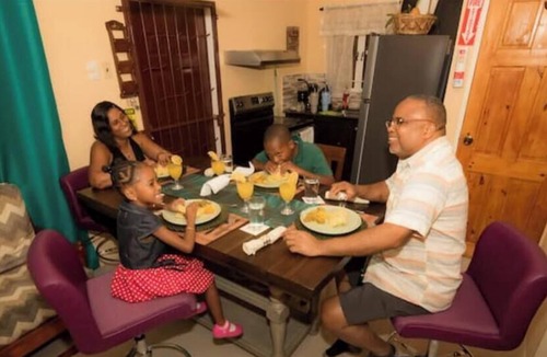 Montrose Apartment | Casa Cicada Back Apartment | Peaceful 2-Bedroom Stay in Trinidad & Tobago