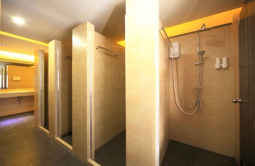 Bang Yi Khan Hotel | Tuk Tuk Hostel