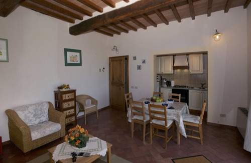 Torre A Castello House | Tuscan Hilltop Farm Stay