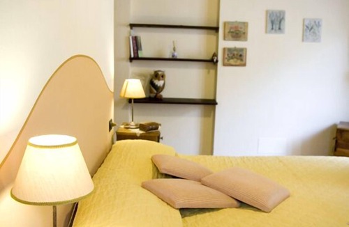Pratovecchio House | TUSCANY. INDEPENDENT ROOM WITH PRIVATE BATH AND SHARED SWIMMING POOL