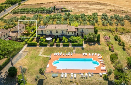 Castellina Marittima House | Tuscany Retreat with Pool, Garden & BBQ near the Sea