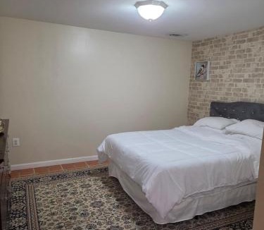 West Laurel Apartment | Two bedroom apartment in quiet neighborhood