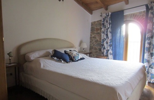 Saturnana Apartment | ULIVETO: house and panorama on the Pistoia hillside