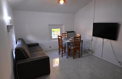 Buon Pastore-Sant'Agnese-San Damaso Apartment | UNI LOFT - zona policlinico - polo universitario