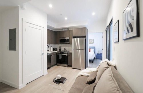 Shaw Apartment | Unit 2 Cozy One bed in the heart of Dc