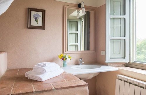 Bucine House | Unspoilt farmstay with private pool, amazing panorama over the valley and wine