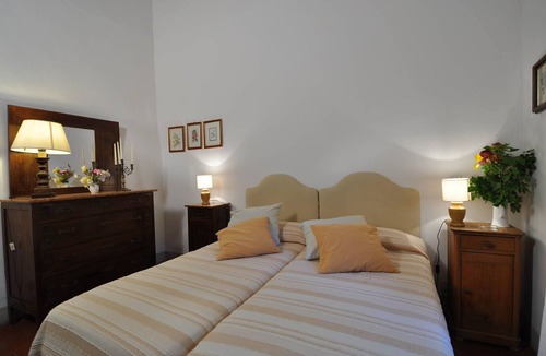 Bucine House | Unspoilt farmstay with private pool, amazing panorama over the valley and wine
