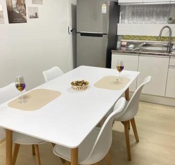 Dongdaemun Villa | Up to 6 people3 beds 2 bedrooms and recommend a group of family friends