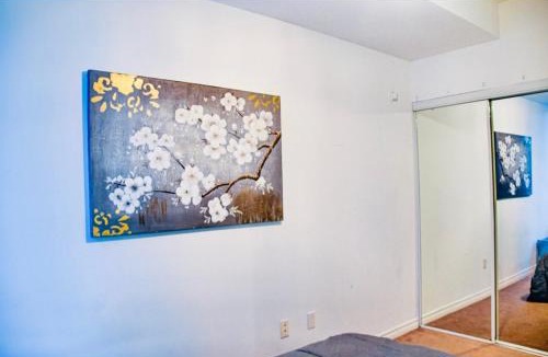 Toronto Entertainment District Apartment | Urban Nest