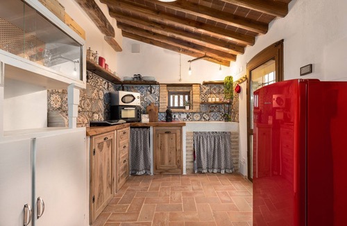 Borgatello House | Vacation Home "Casa di Campagna" with Private Terrace & Wi-Fi