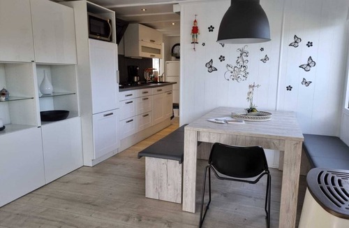 Medemblik Ski Chalet | Vacation home with jetty in North Holland
