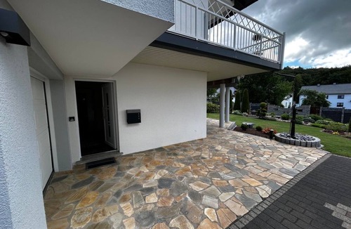 Pottum Apartment | Vacation Rental by the Forest - Apartment, Shower and Bathroom, Toilet, 1 Bedroom