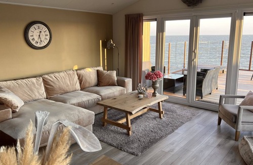 Holysloot Ski Chalet | Vakantie Exclusief Villa Markermeer