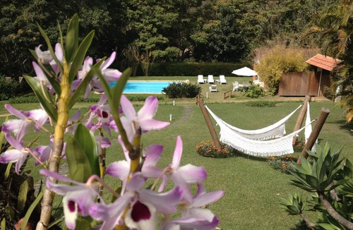 Araras House | Vale das Videiras - House 250m from the town center with 5 suites, swimming pool and sauna.