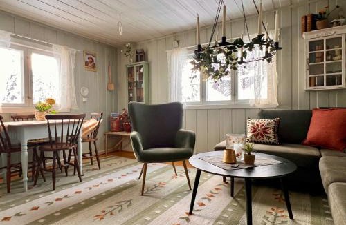 Loten Municipality House | Veslekoia - Grandmas Cabin