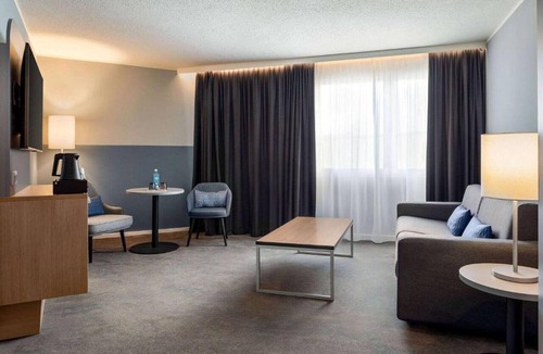 Kelsterbach Apartment | Vienna House Easy Kelsterbach by Sunday Junior Suite