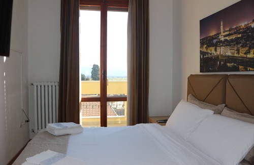 Signa Apartment | [view on art] skyline balcony