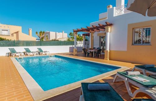 Castelo Villa | Villa Azzurra - com piscina e ping pong em Albufeira