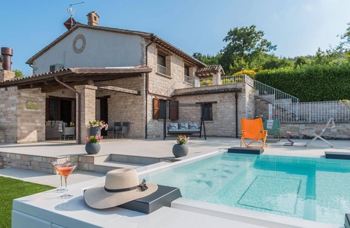 Furlo Villa | Villa Azzurra - Private villa, 2 bedrooms, jacuzzi, A/C, wifi, Marche