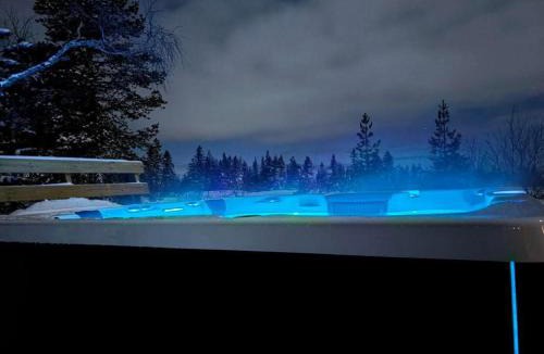 Loten Municipality House | Villa Budor · Jacuzzi · Skiløyper · 60 min OSL